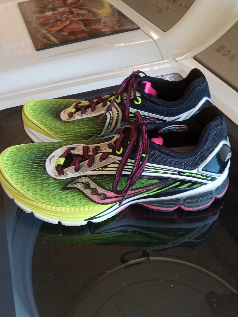 Saucony Women's Green Black Pink Running Shoes